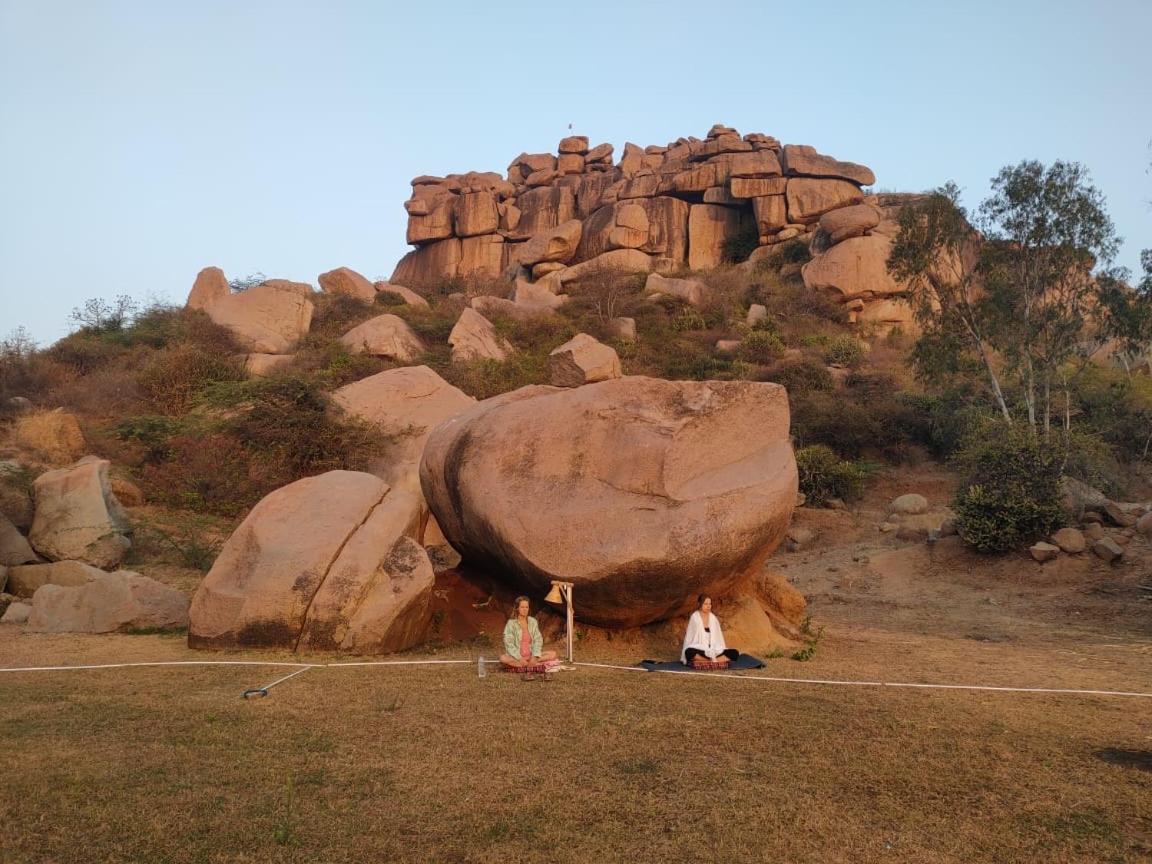 Hill Stone View Hampi Hotel Luaran gambar