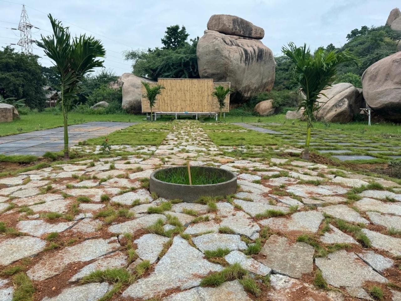Hill Stone View Hampi Hotel Luaran gambar